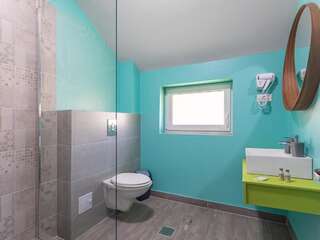 Гостевой дом HAPPY TIMES Бран Двухместный номер с 1 кроватью и собственной ванной комнатой-2