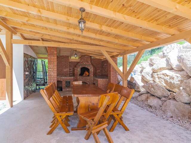 Гостевой дом HAPPY TIMES Бран-6